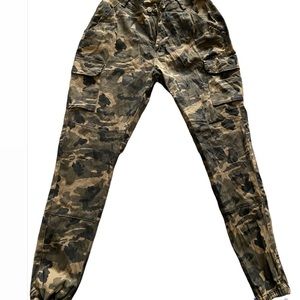 American Bazi Skinny cargo joggers. Camo print.
